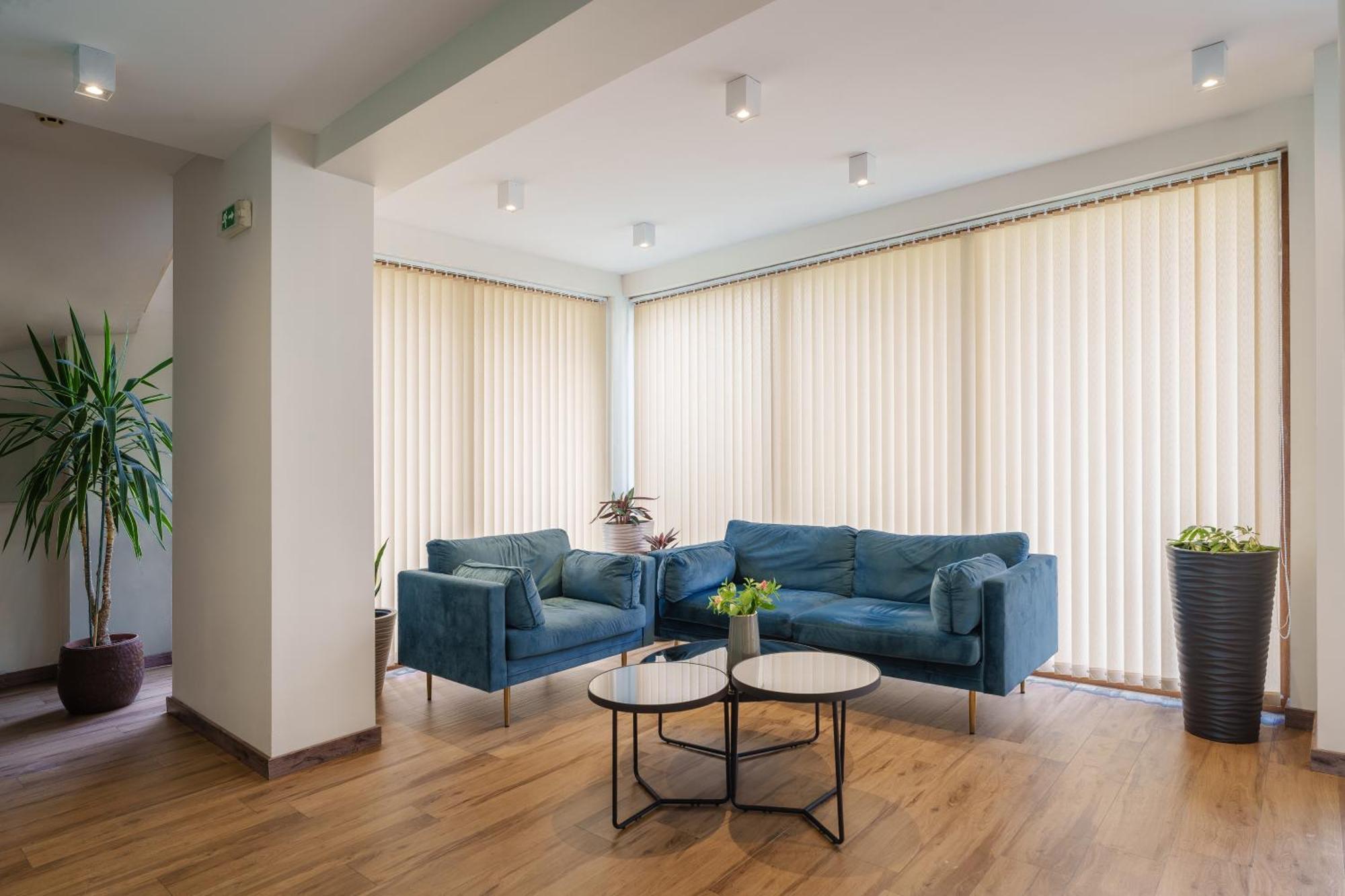פרימורסקו Hotel Milan מראה חיצוני תמונה