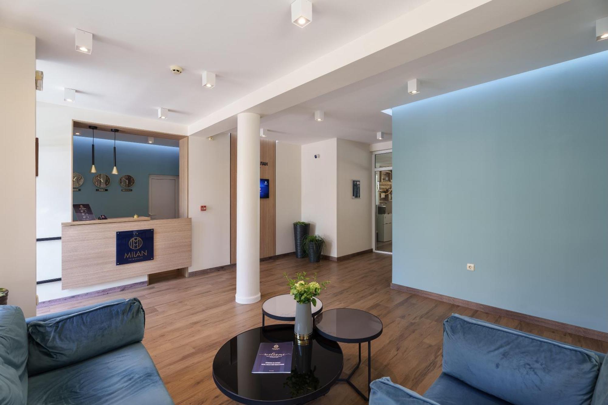 פרימורסקו Hotel Milan מראה חיצוני תמונה