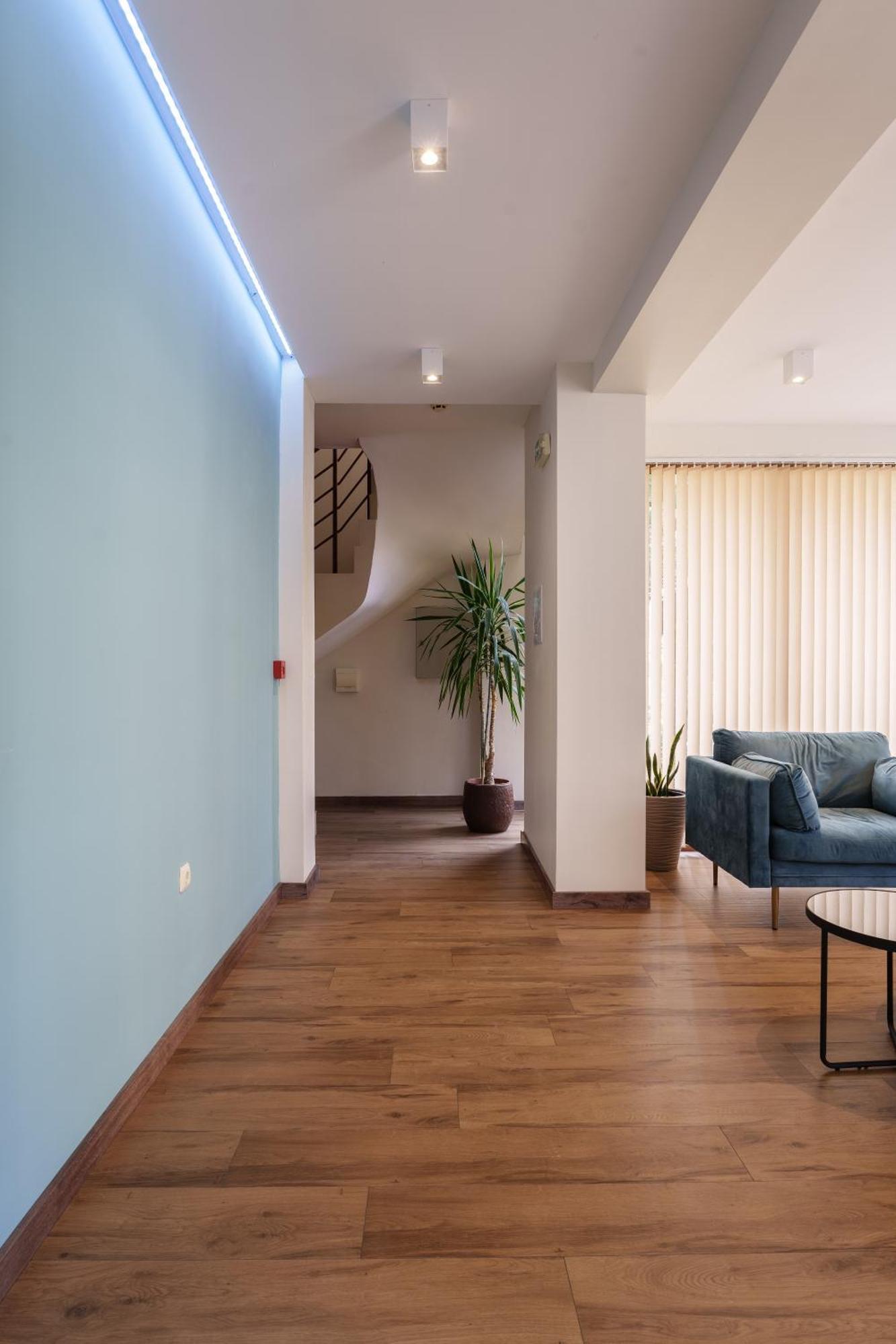 פרימורסקו Hotel Milan מראה חיצוני תמונה