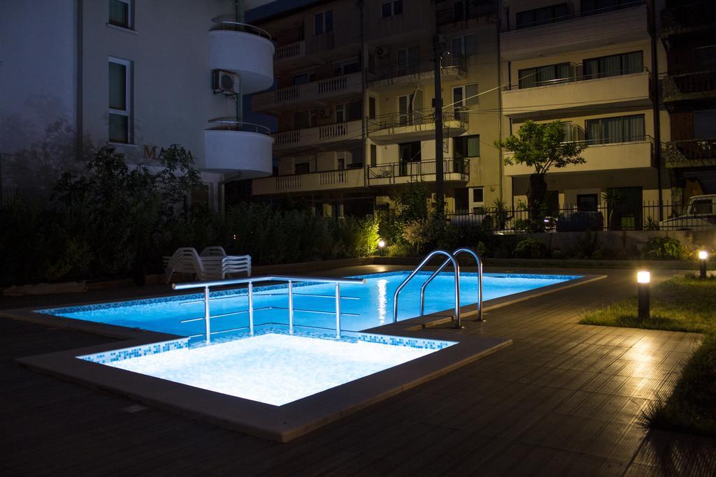 פרימורסקו Hotel Milan מראה חיצוני תמונה