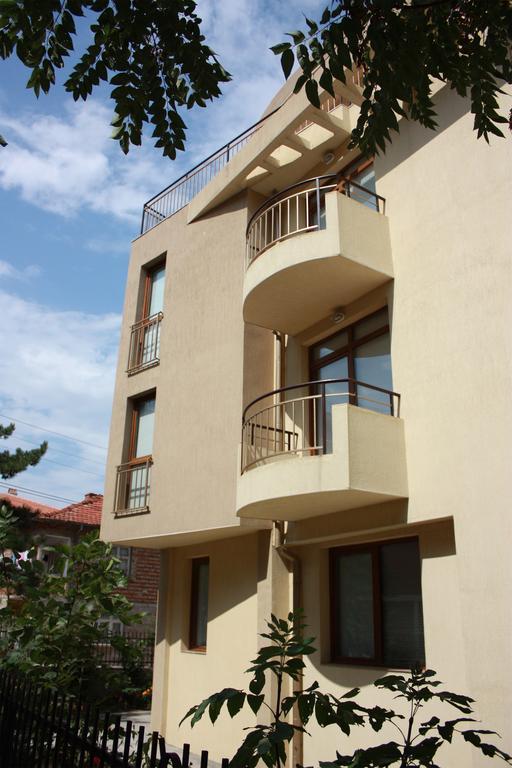 פרימורסקו Hotel Milan מראה חיצוני תמונה