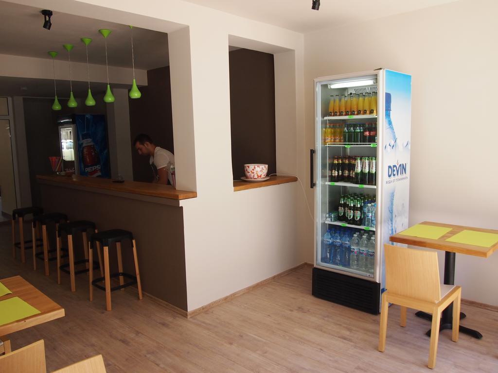 פרימורסקו Hotel Milan מראה חיצוני תמונה